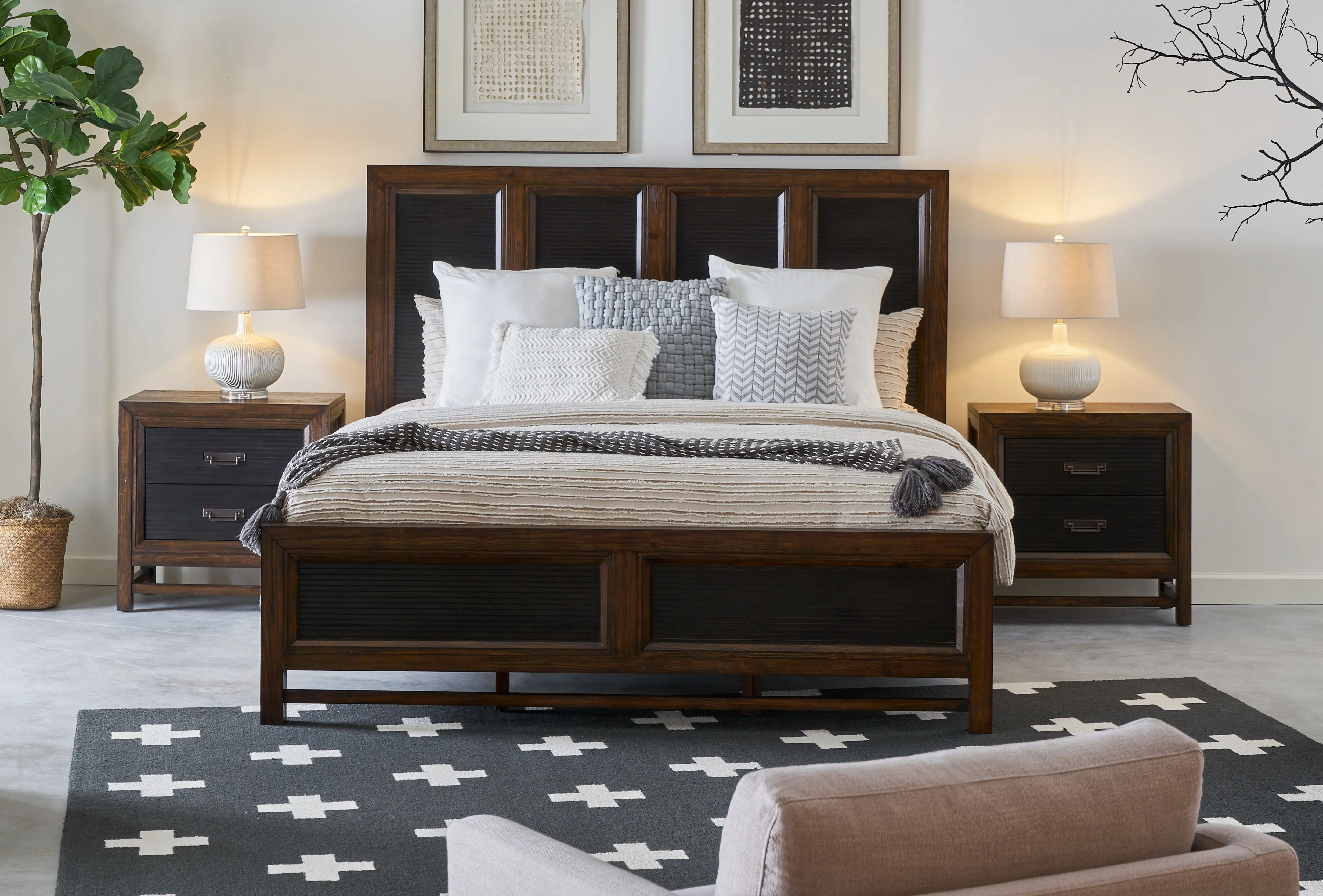 Branson - Panel Bed by Couch.com