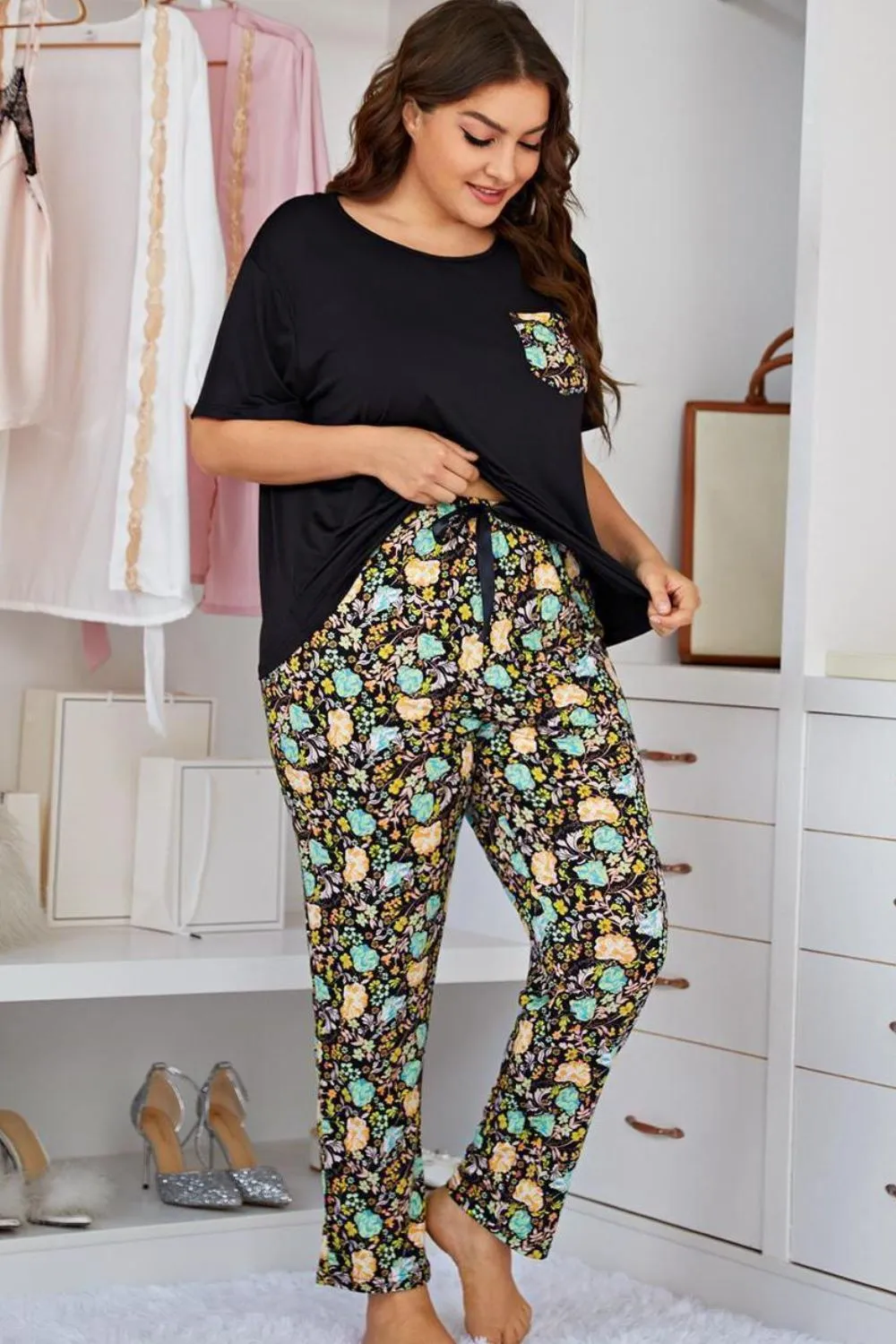 Full Figure Contrast Tee & Floral Pants Lounge Set