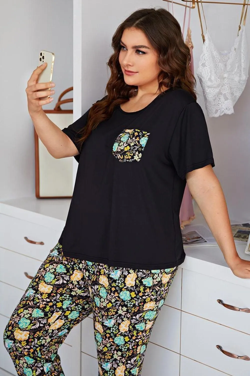 Full Figure Contrast Tee & Floral Pants Lounge Set