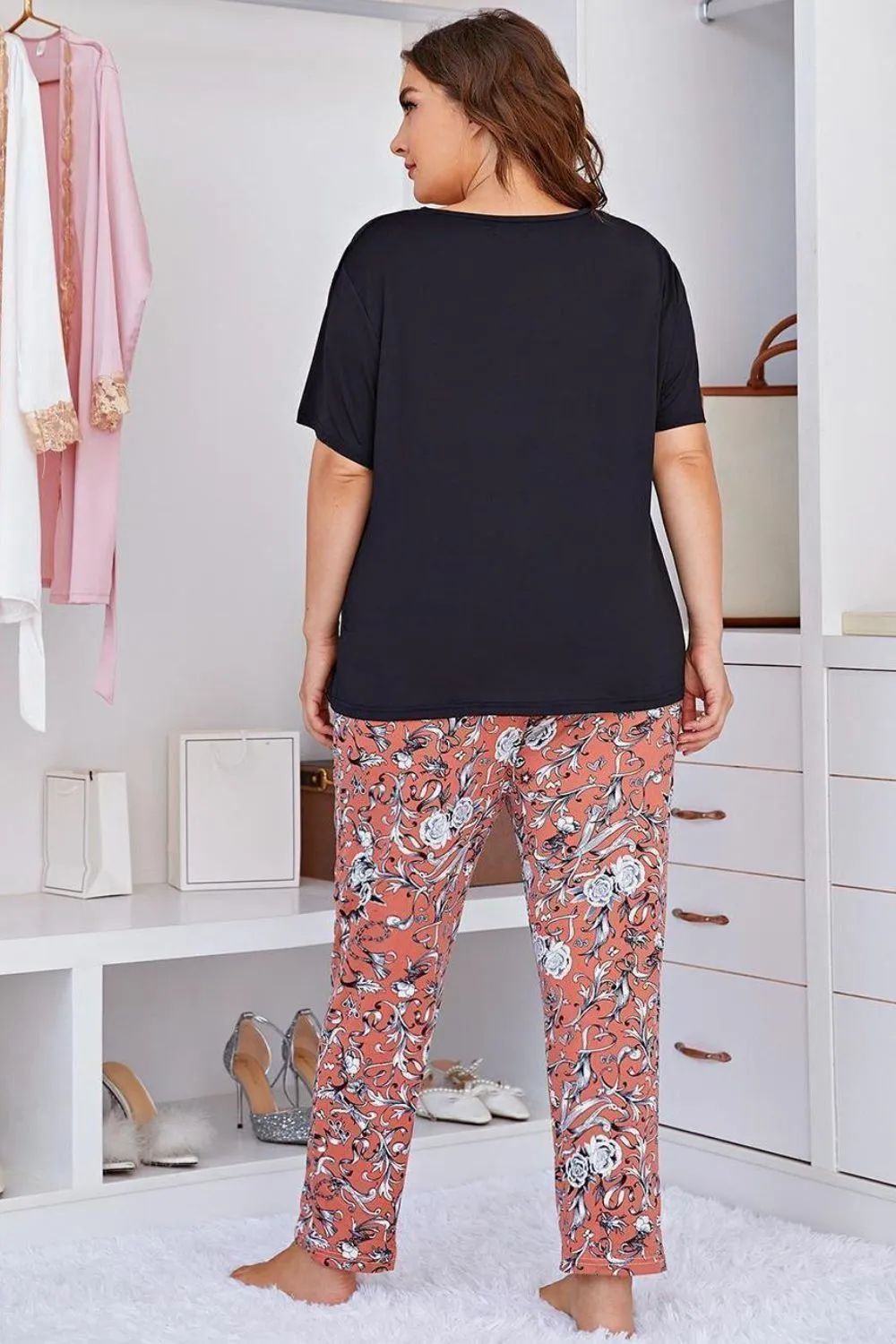 Full Figure Contrast Tee & Floral Pants Lounge Set