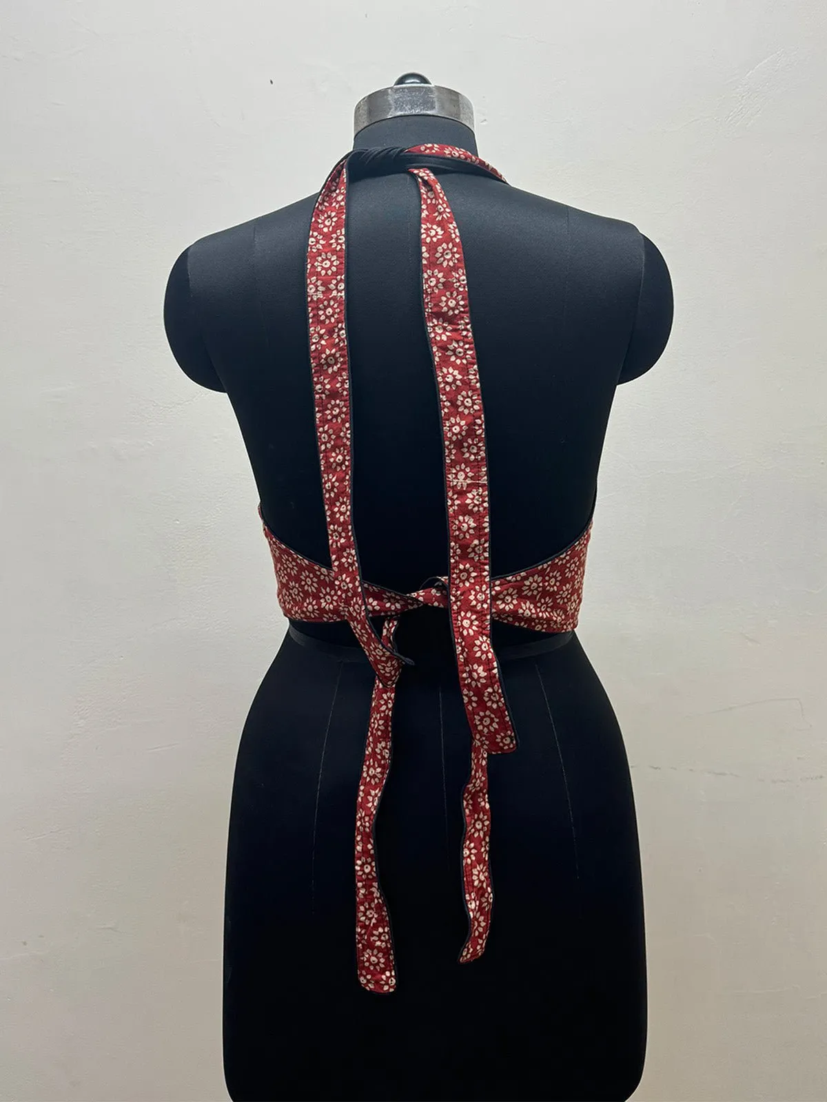 Halter neck Tie up Blouse