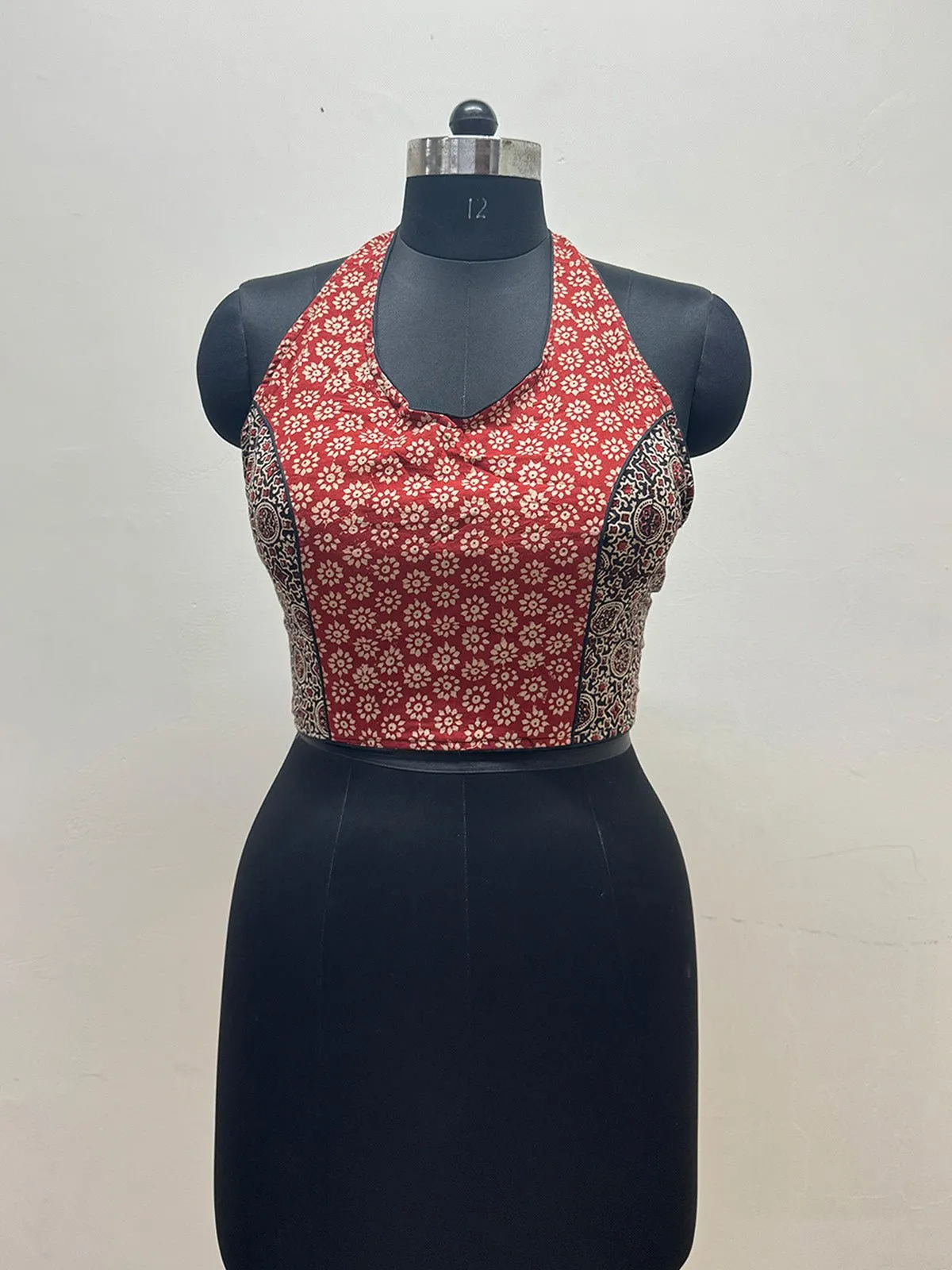 Halter neck Tie up Blouse