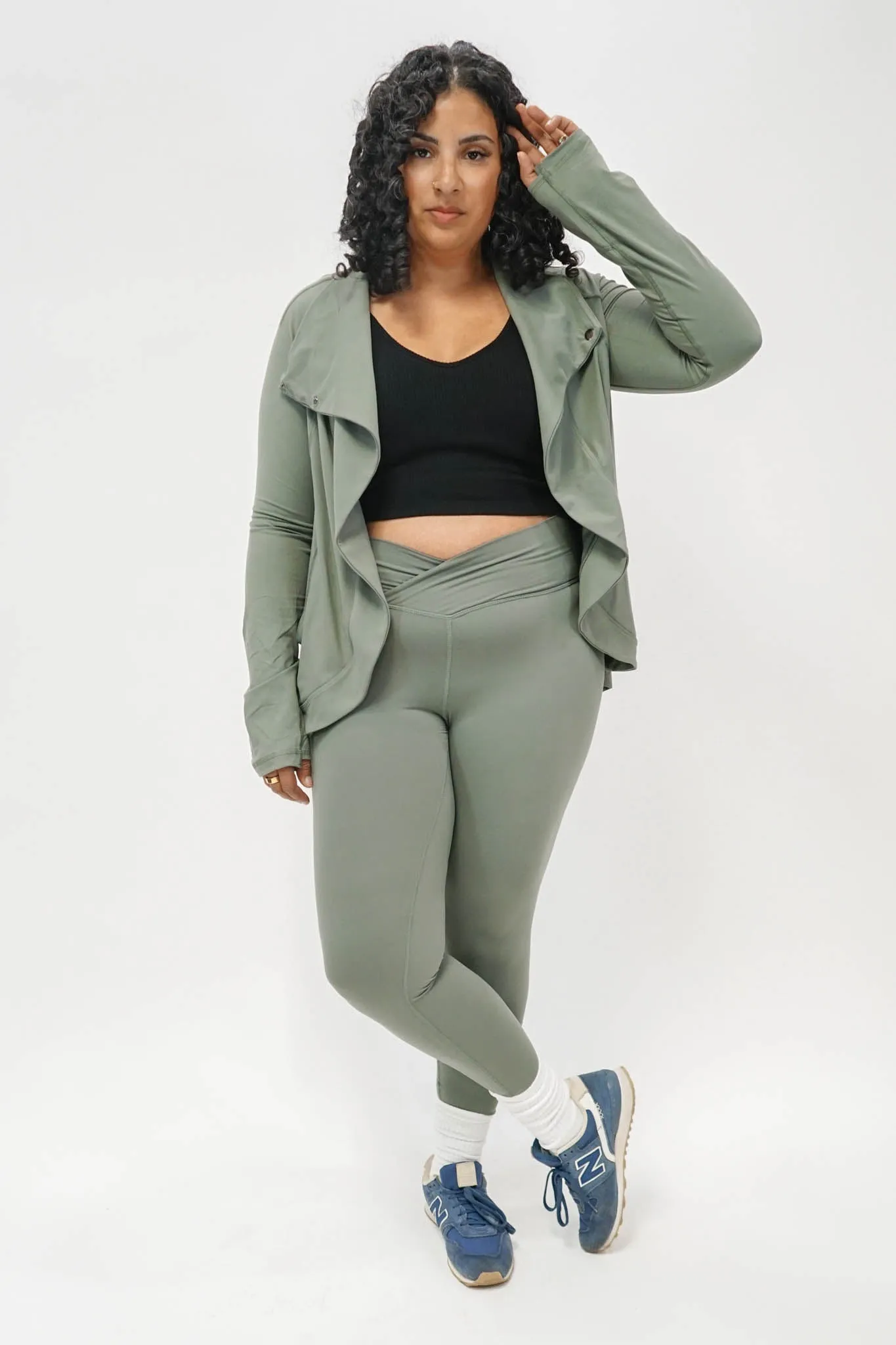 Jett Cross Front Leggings In Sage