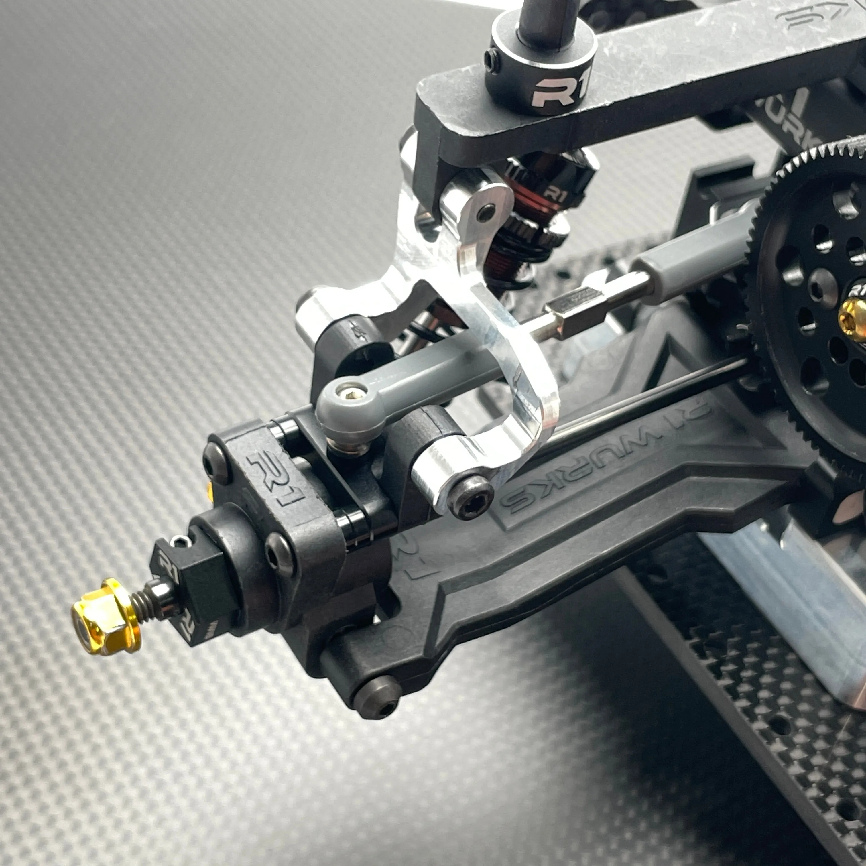 R1WURKS DC1 Aluminum Rear Riser